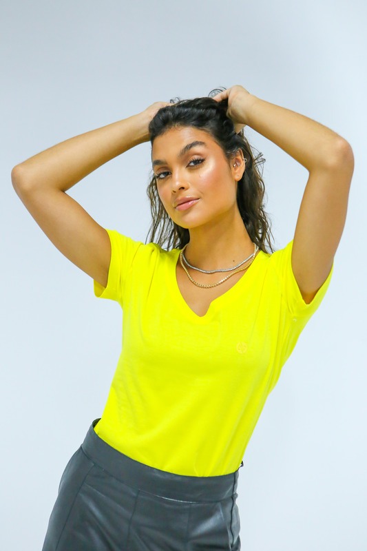 Camiseta Selo Feminina