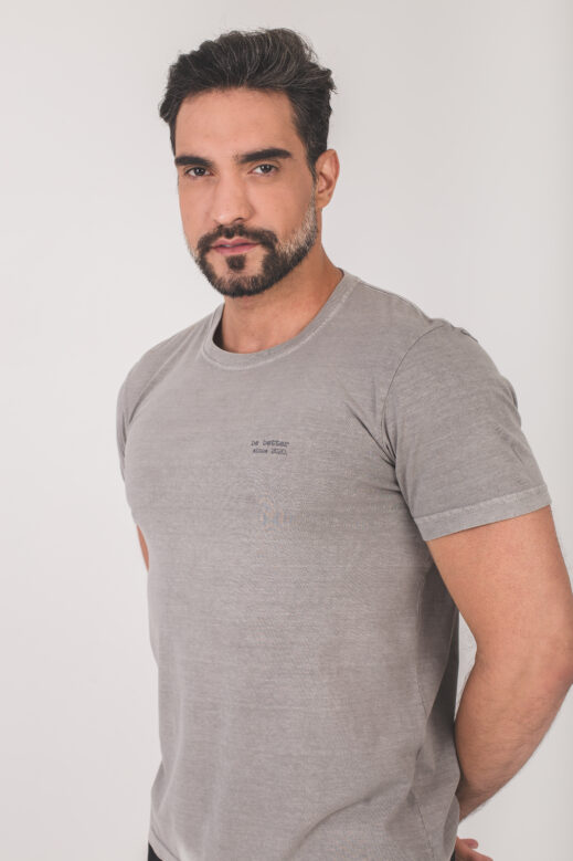 Blusa Estonada Cinza Claro - Image 2